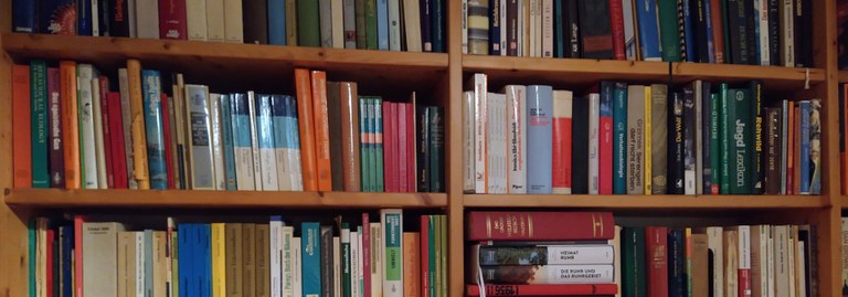 Bücher_Header.jpg
